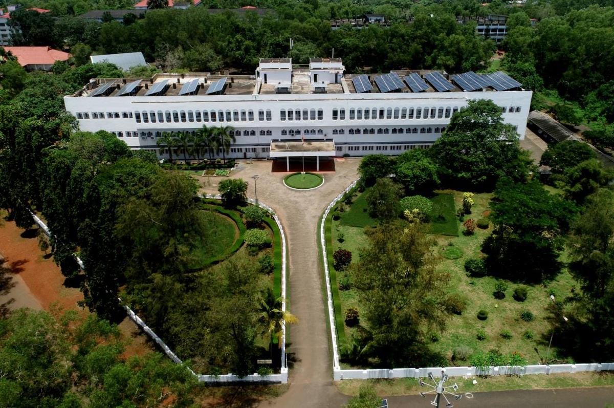 Calicut University: Introduction, Vision & Mission, Skill Development, University Highlights, University Ranking, Affiliations, Campus Life, Academic Programs, Admissions, Application Process, Placements, FAQs